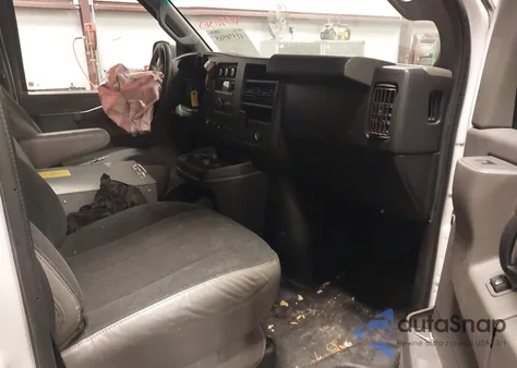 2021 Chevrolet Express Cargo Rwd 2500 Regular Wheelbase Wt z USA, uszkodzony, nr VIN 1GCWGAFP3M1193924